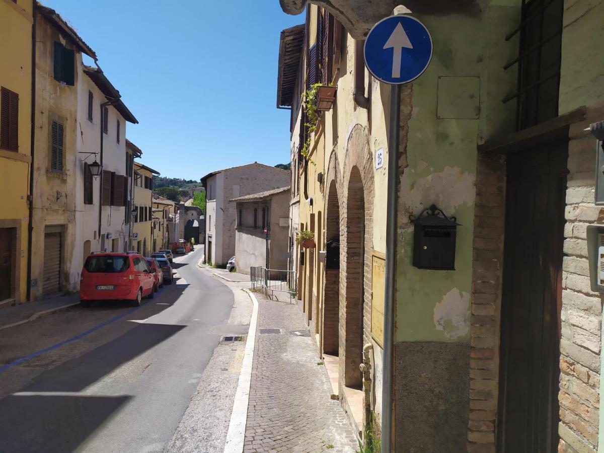 Casa Di Massimo Appartement Spoleto Buitenkant foto